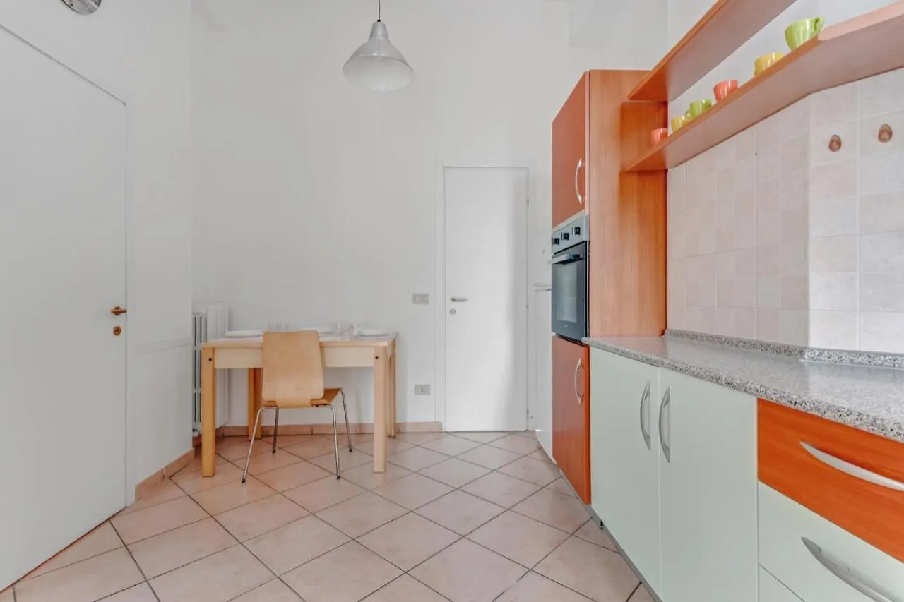 Mo1 - Wonderful Apartment With Terrace - Milaan