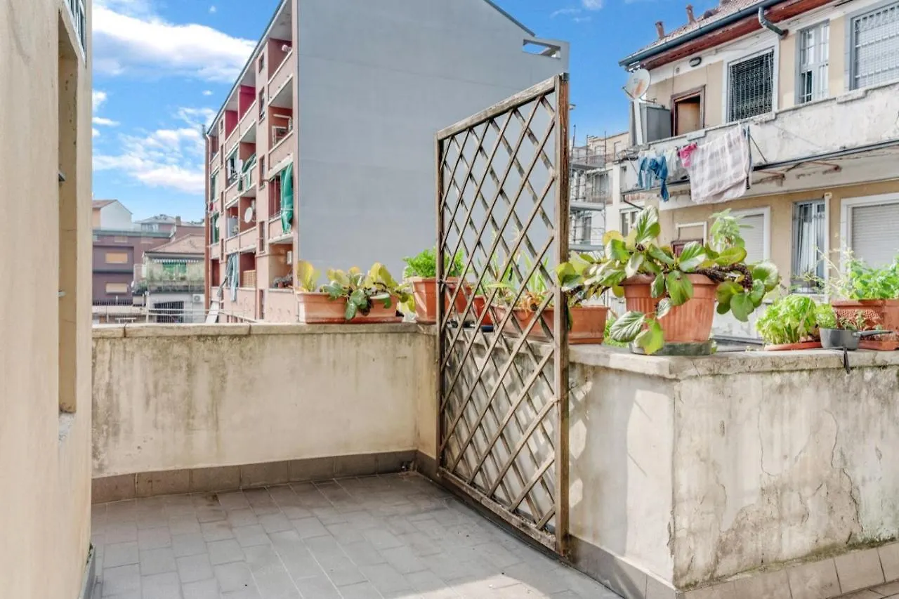 Mo1 - Wonderful Apartment With Terrace - Milaan